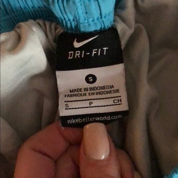 Nike shorts - Picture 3 of 3